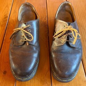 Doc Martens Brown Leather Oxford Shoes with Cream Laces